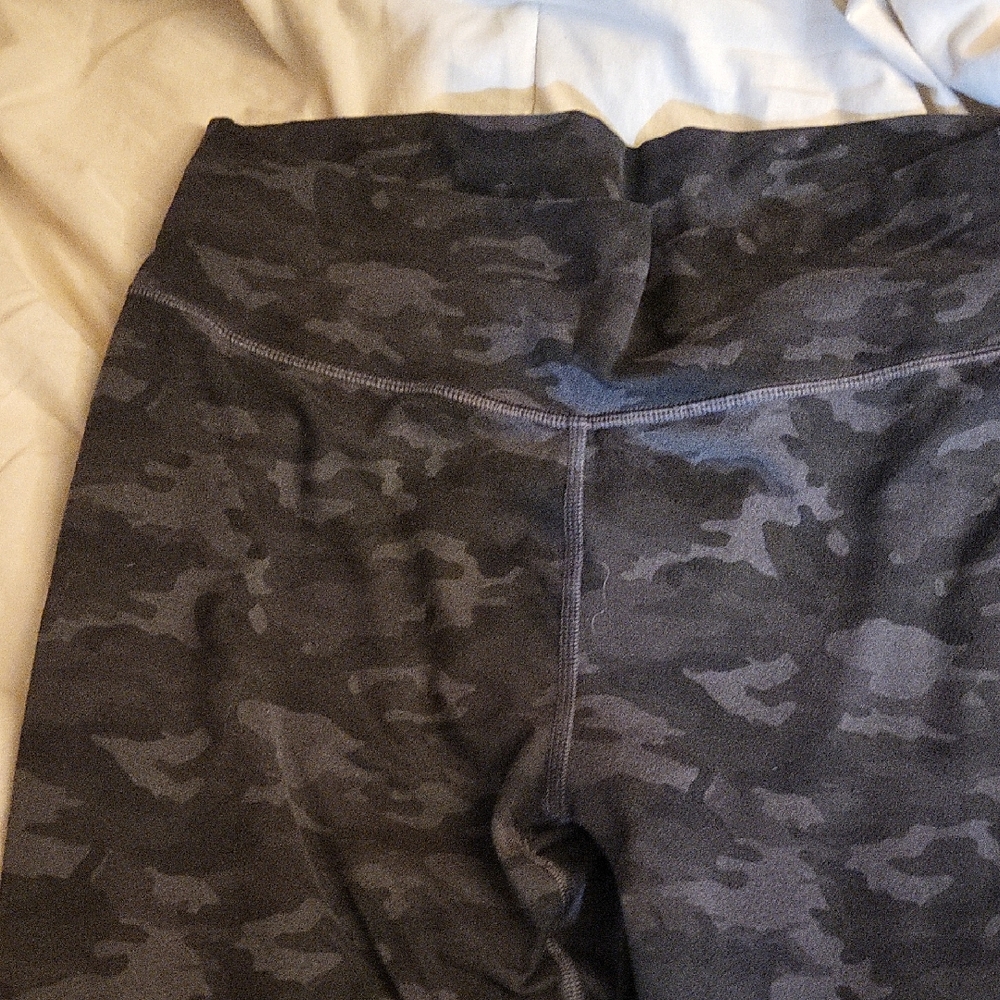 Fabketics Camouflage Leggings 3/4